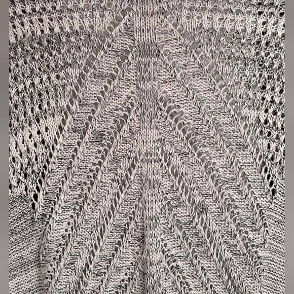 Leo & Nicole Multi Media Cardigan Sweater  Size M - Picture 3 of 7